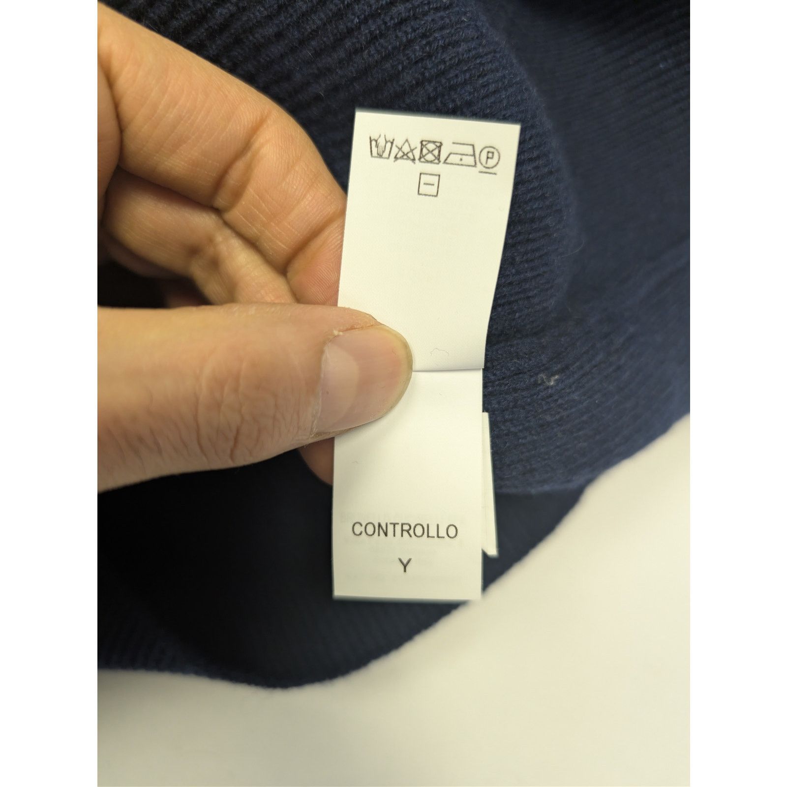 Brunello Cucinelli o1rshd1 CC20 Men's Ribbed Cashmere Zip Polo Sweater in Navy Size US M / EU 48-50 / 2 - 18 Thumbnail