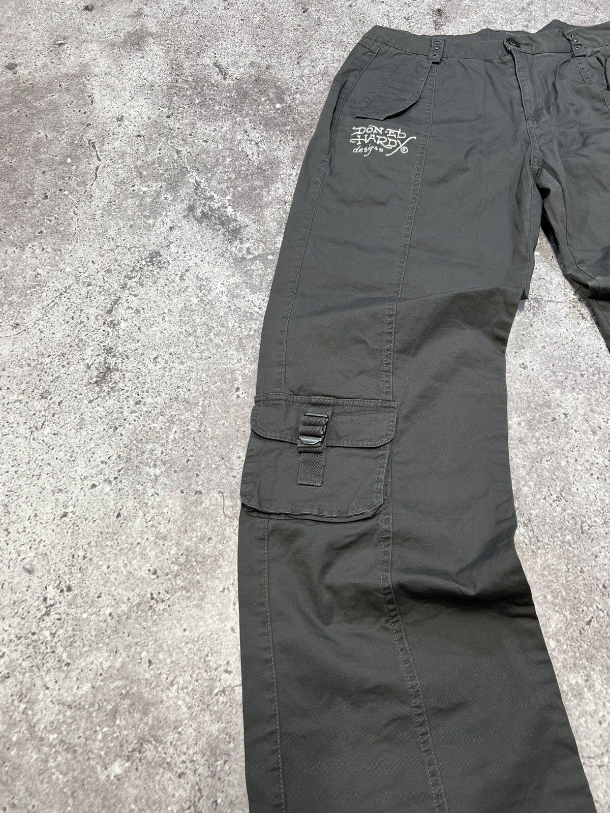 Ed Hardy Ed Hardy cargo pants big logo multi pocket casual HYPE Y2K Size US 30 / EU 46 - 5 Thumbnail