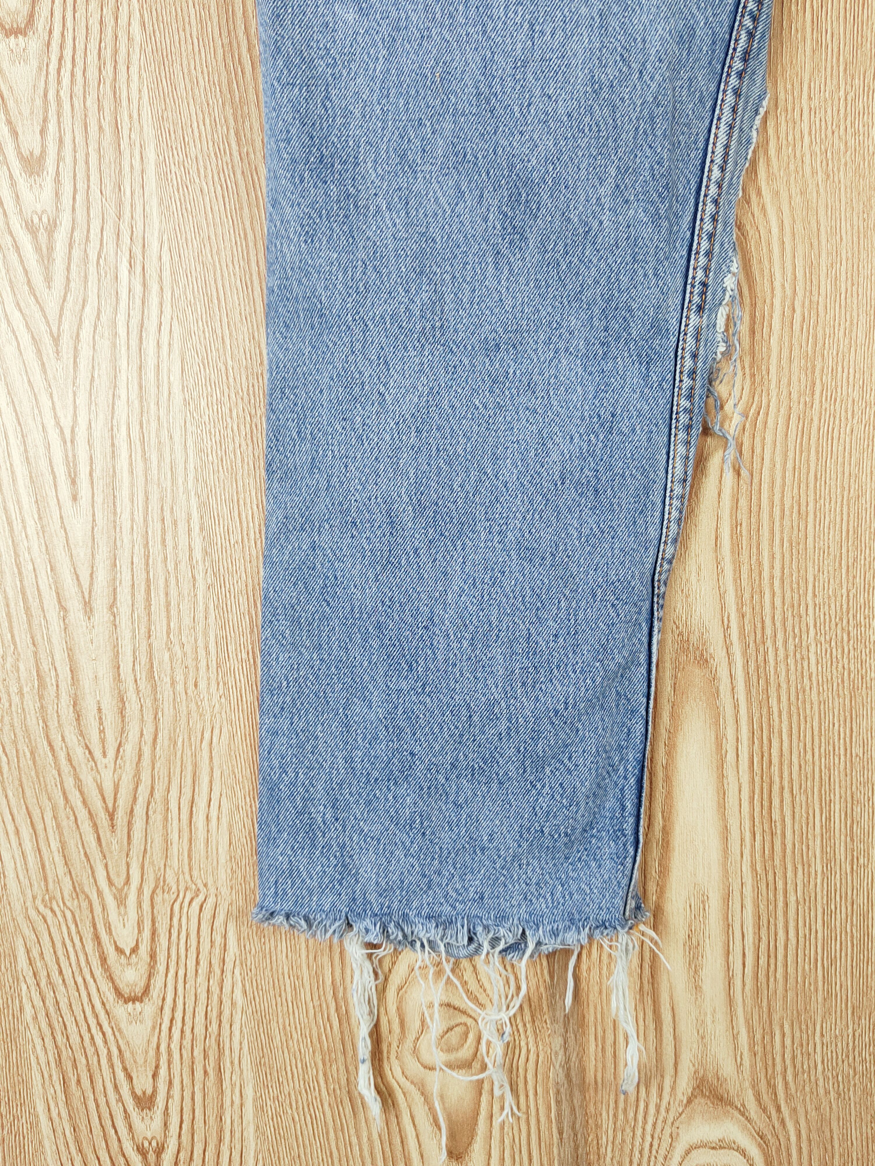 Levi's Levi's Blue Distressed Ripped Jeans #W781 Size US 31 - 9 Thumbnail