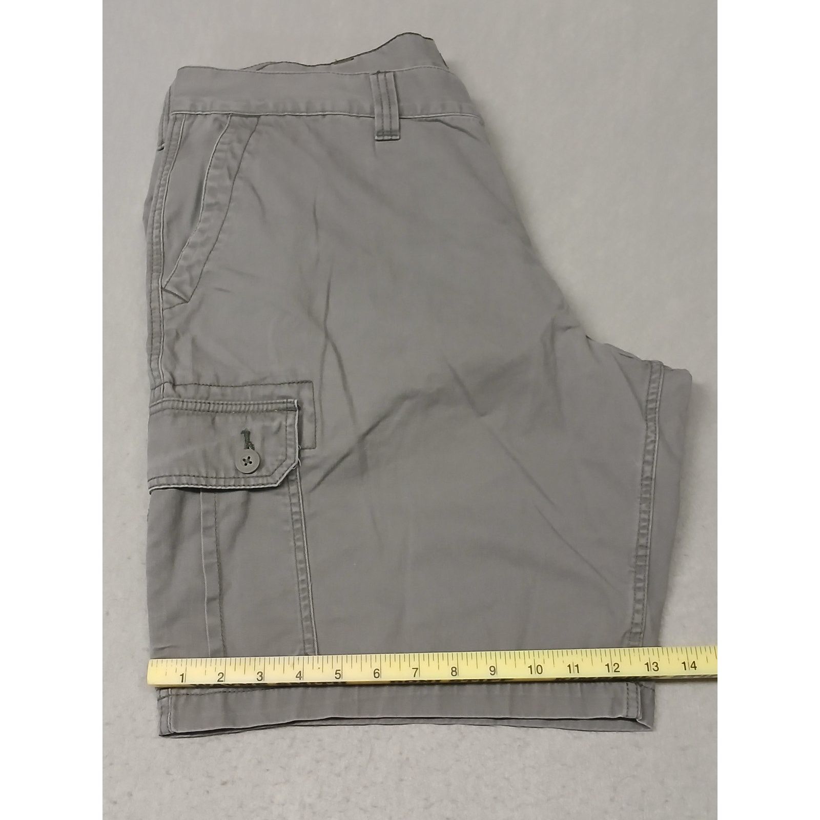 U.S. Polo Assn. U.S. Polo Assn. (44) Men's Gray Cargo Khaki Relaxed Shorts Size US 44 / EU 60 - 6 Thumbnail