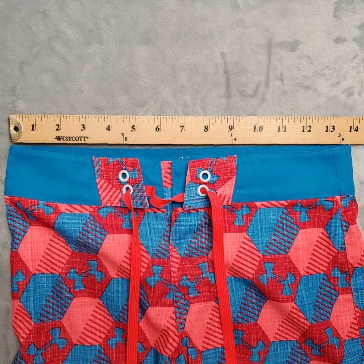 Under Armour Under Armour Board Shorts Men 27 Blue Red Heatgear Hybrid Unlined Swim UV-Protection Drawstring Geometric 90s Outdoor Mens Size US 27 - 6 Thumbnail