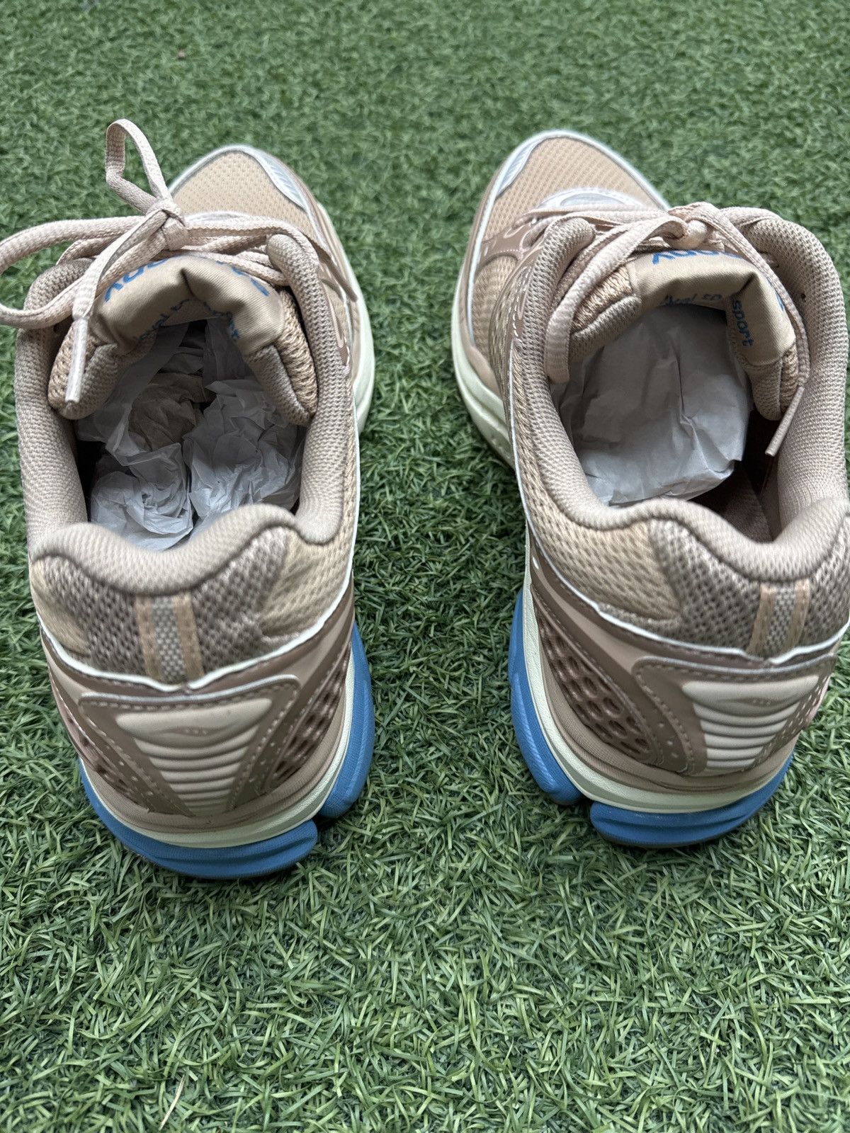 Saucony Progrid Triumph 4 Size US 9 / EU 42 - 2 Thumbnail