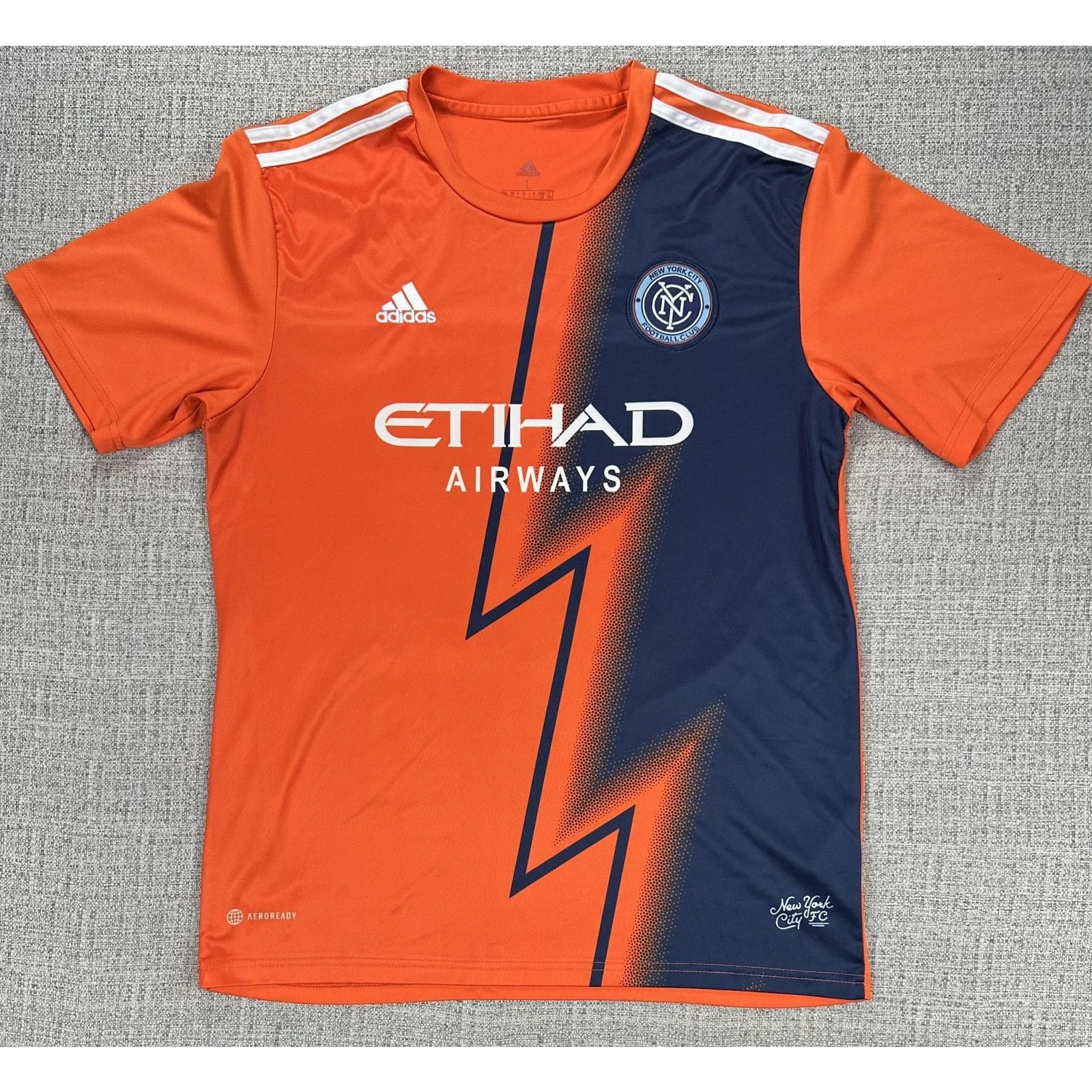 Adidas New York City Jersey Sz L MLS Soccer Adidas Etihad Martins Size US L / EU 52-54 / 3 - 1 Thumbnail