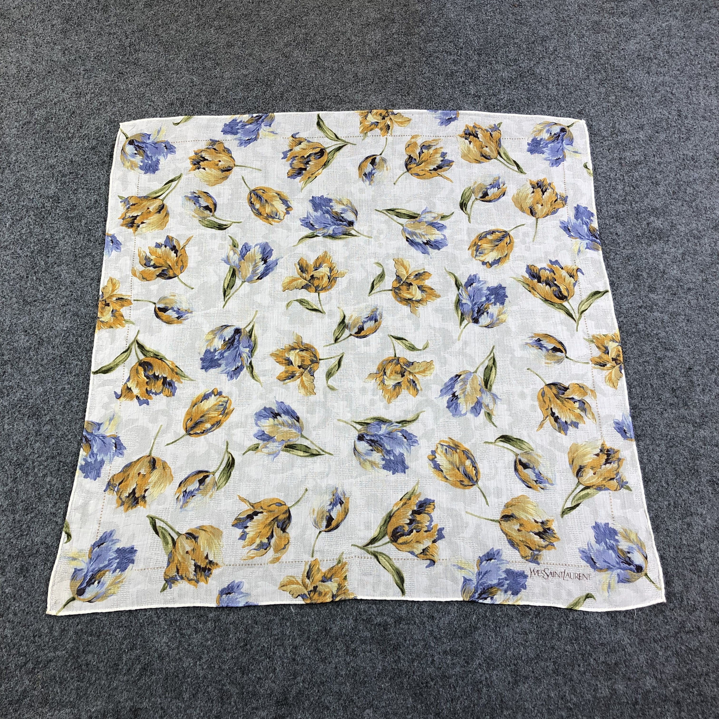 Yves Saint Laurent YSL Floral Handkerchief Neckerchief Bandana H2235 Size ONE SIZE - 2 Thumbnail
