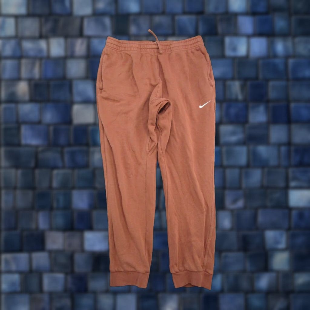 Nike Nike Tapered Leg Sweatpants Club Joggers Brown 716830-215 Mens Size M Size US 31 - 1 Thumbnail