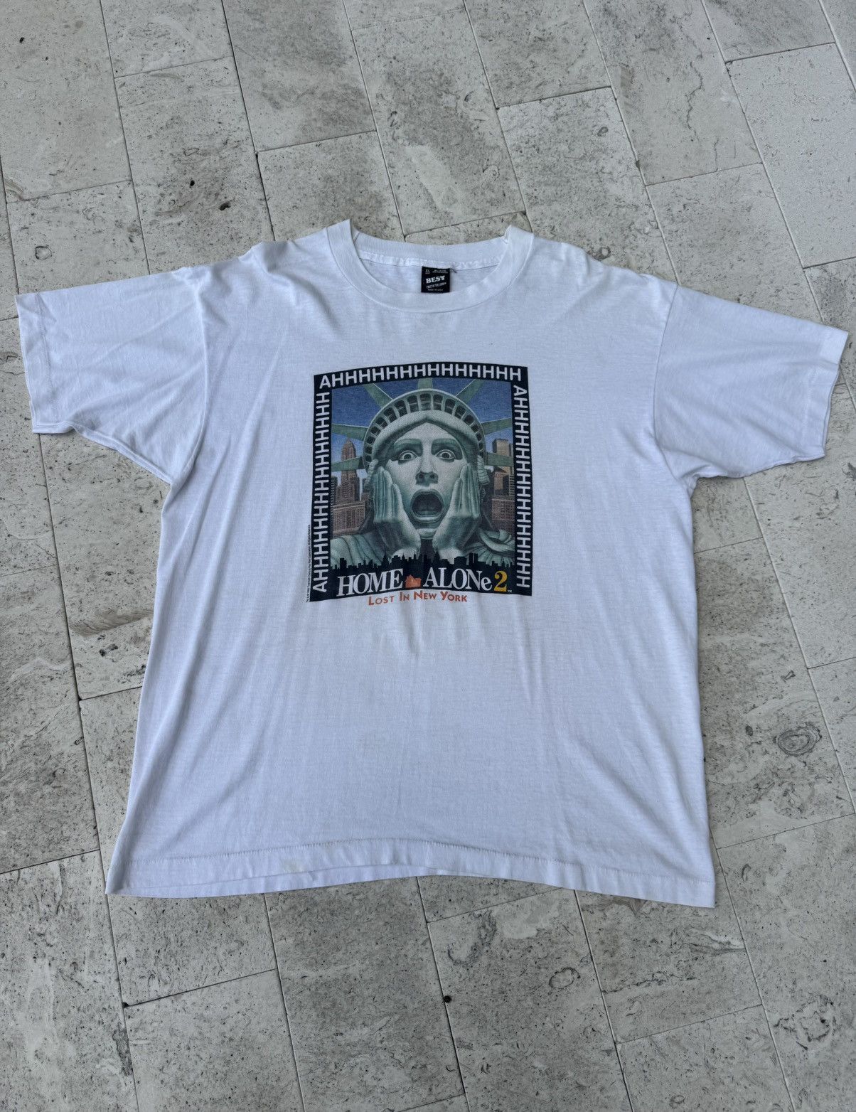 Fruit Of The Loom VTG Home Alone 2 Lost in New York Kevin McCallister Shirt Size US XL / EU 56 / 4 - 1 Thumbnail