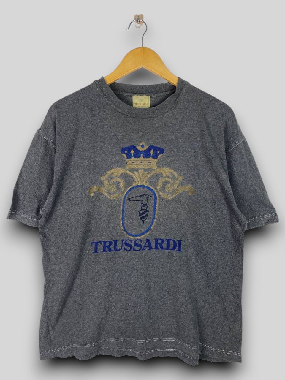 Trussardi vintage trussardi maglie tee nice design Size US L / EU 52-54 / 3 - 1 Thumbnail