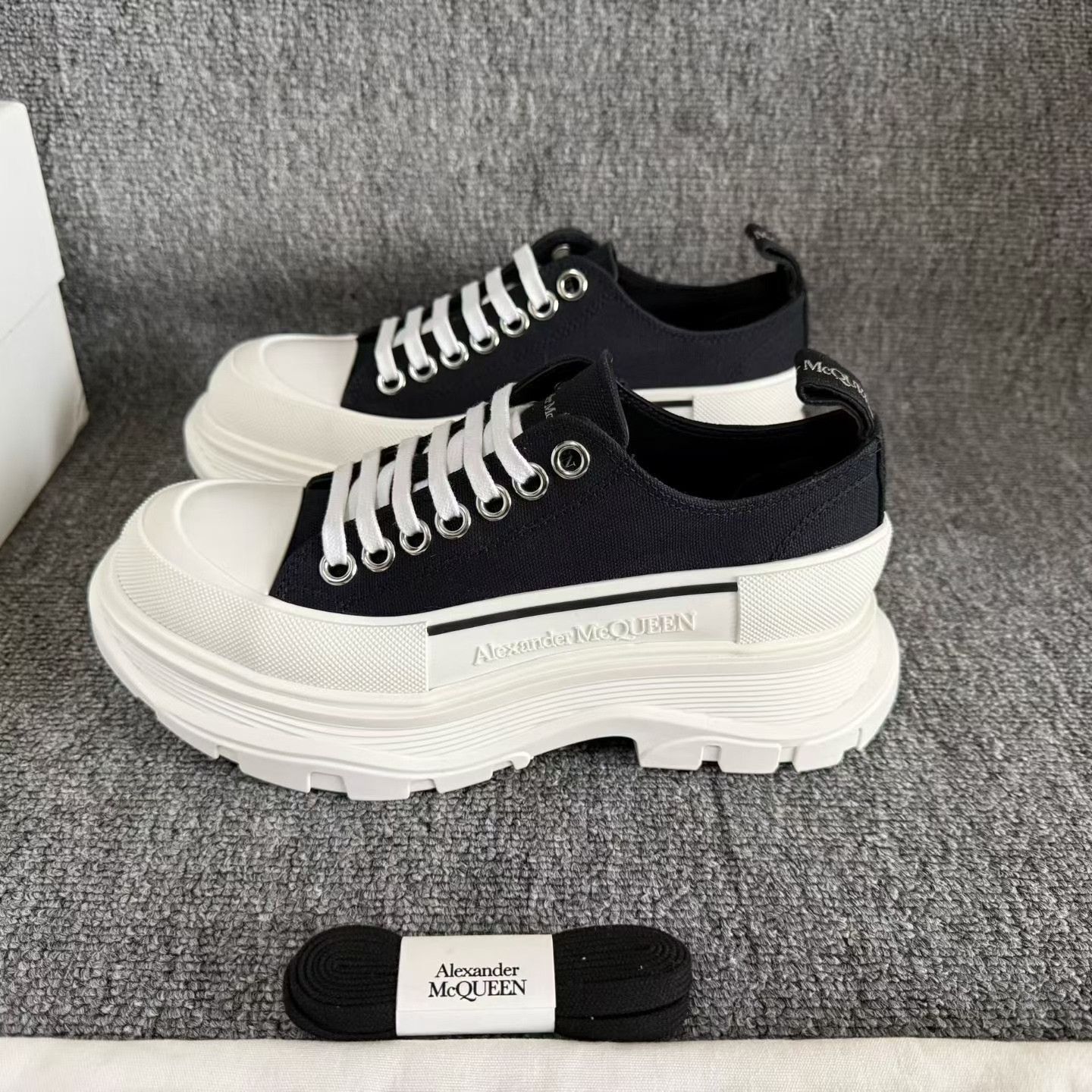 Alexander McQueen Alexander McQueen Thick-Soled Canvas Shoes Size US 6 / IT 36 - 1 Thumbnail