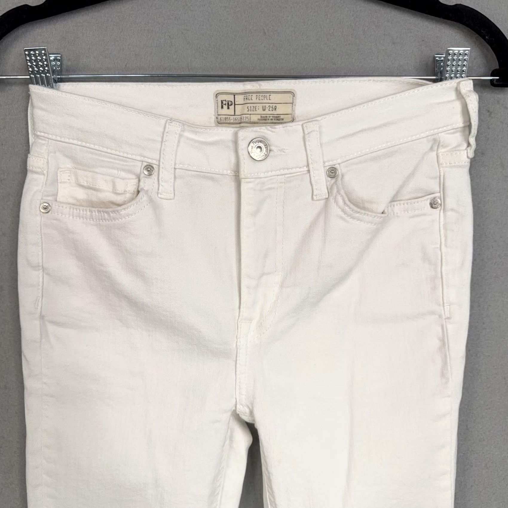 Free People Free People Jeans Womens 25 White Ripped Skinny Stretch Denim Boho Casual Grunge Mid Rise 5-Pocket Womens Boys Girls Size 42" / US 20 - 2 Thumbnail
