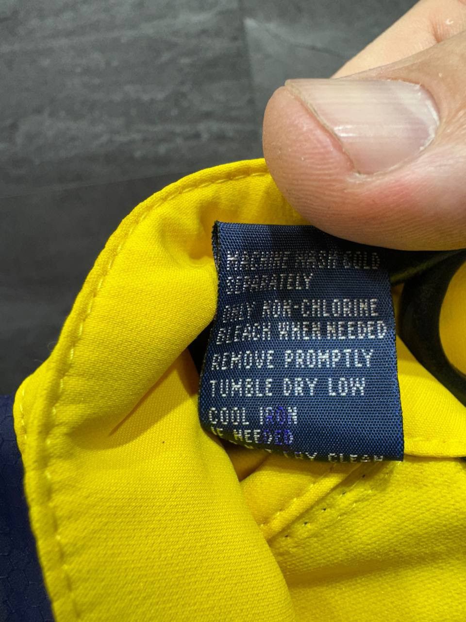 Ralph Lauren Polo Ralph Lauren Golf Men Vest Yellow Zip Jacket Size US L / EU 52-54 / 3 - 10 Thumbnail