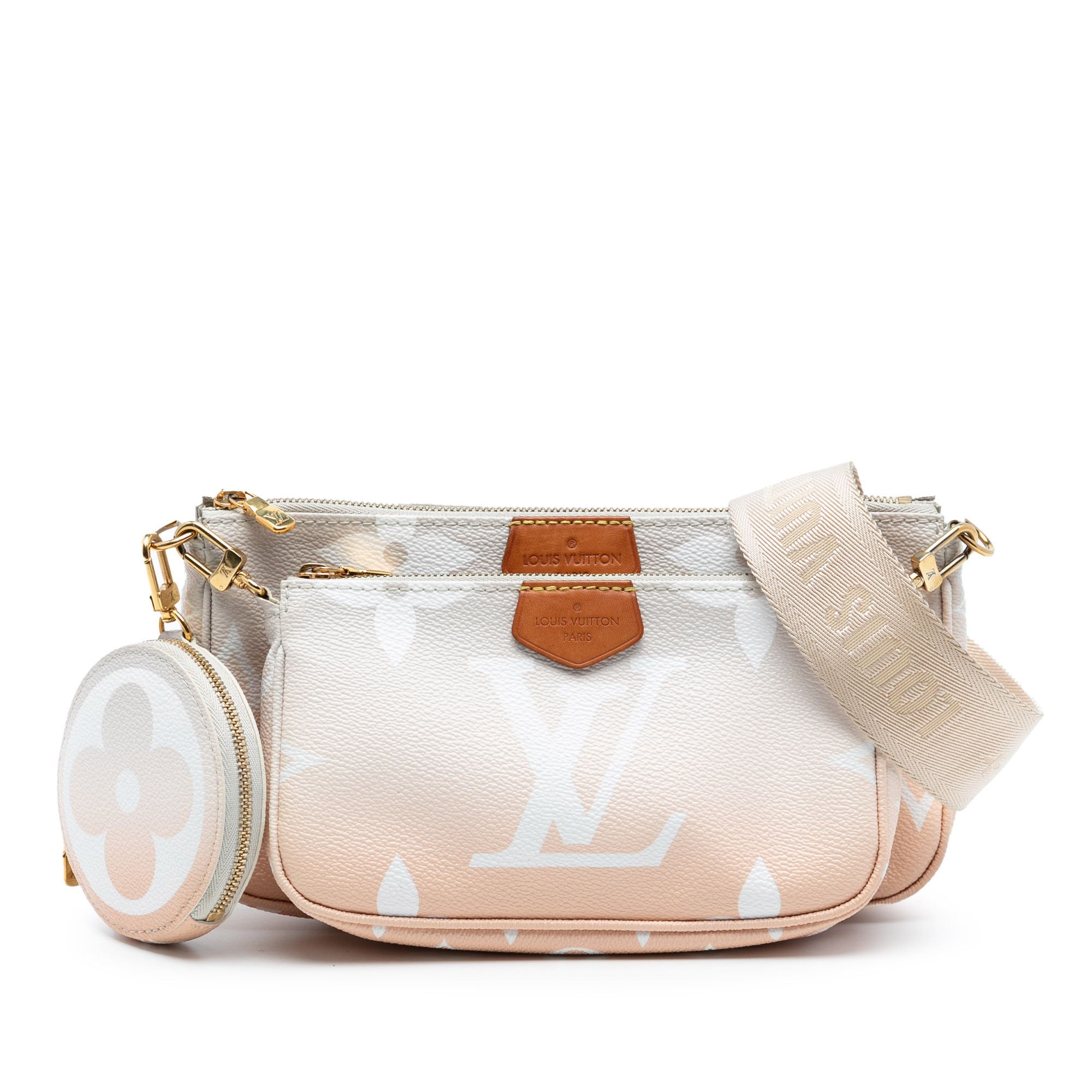 Louis Vuitton Louis Vuitton Monogram Giant By The Pool Multi Pochette Accessoires Size ONE SIZE - 1 Thumbnail