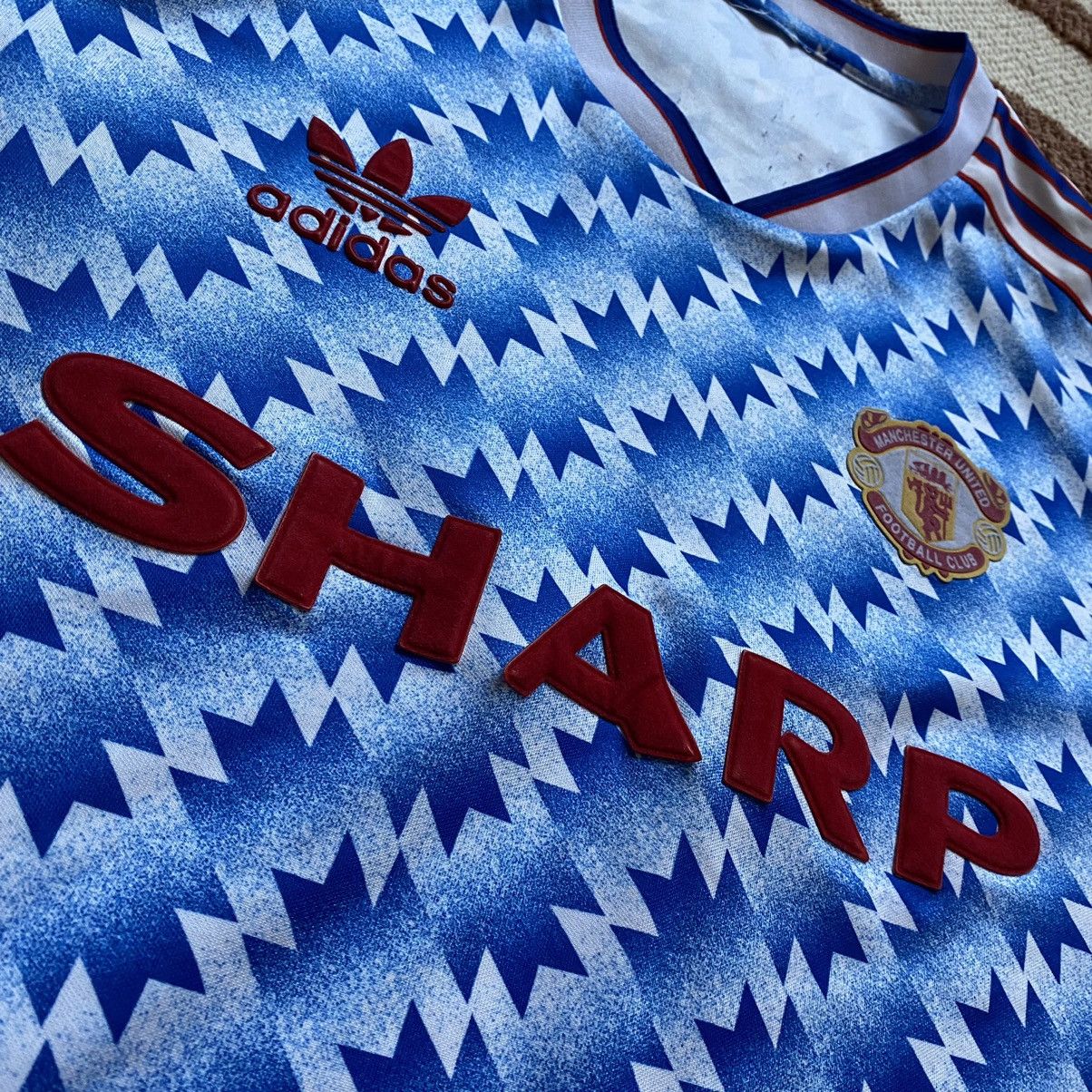 Adidas VINTAGE ADIDAS MANCHESTER UNITED SCARP JERSEY Size US M / EU 48-50 / 2 - 4 Thumbnail