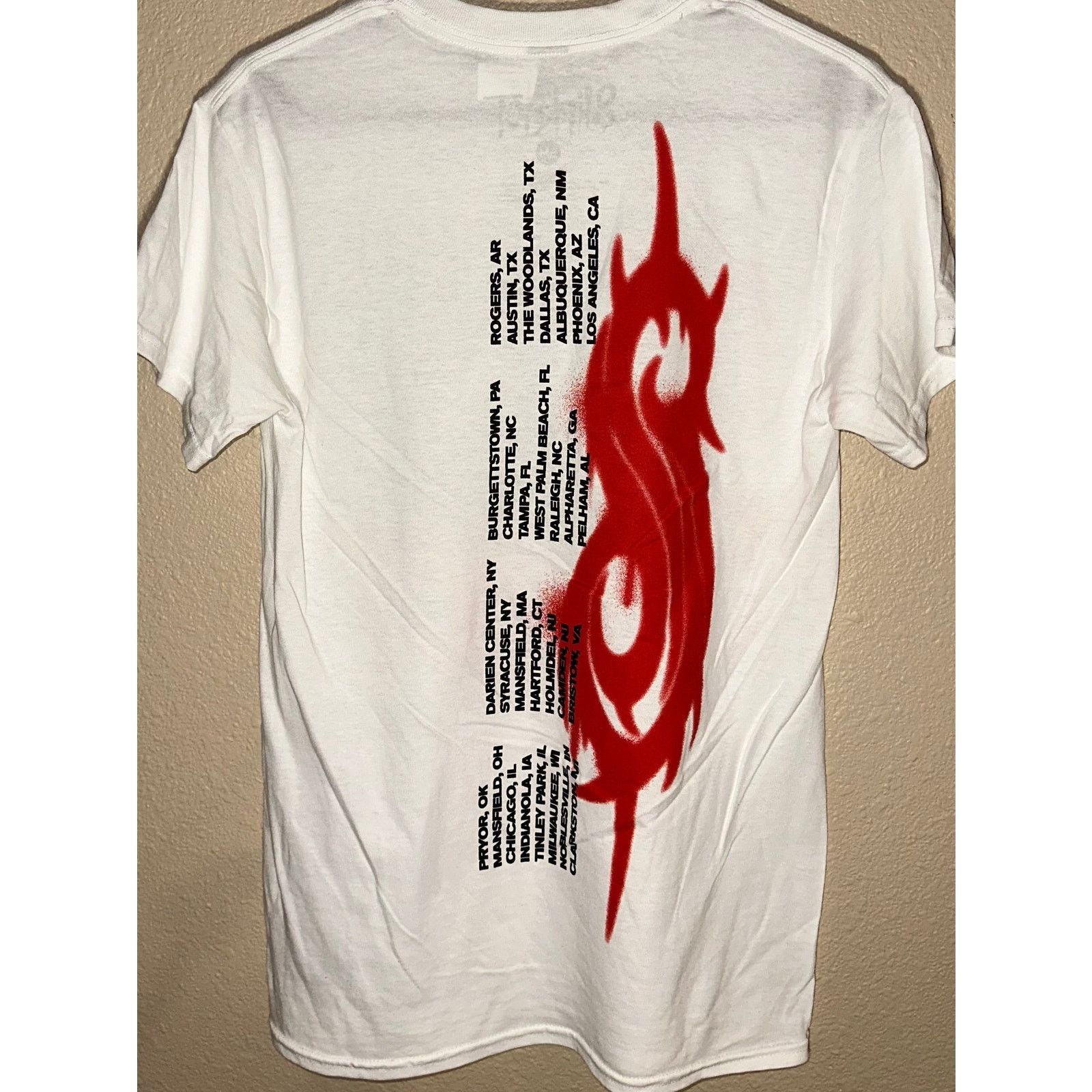Slipknot 🔥 Slipknot 2021 Tour Tee (Red Spray Graphic) Size US S / EU 44-46 / 1 - 2 Thumbnail