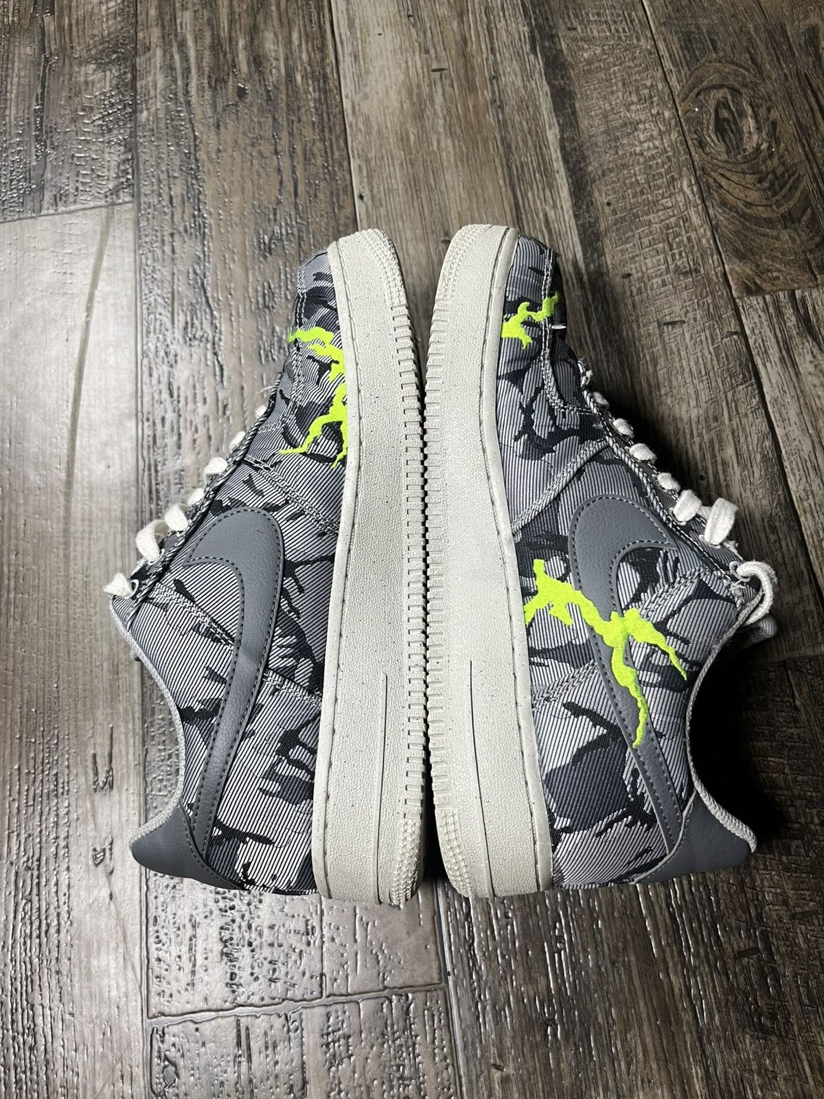 Nike Nike Air Force 1 Low 07 LX Grey Camo Size US 8 / EU 41 - 5 Thumbnail