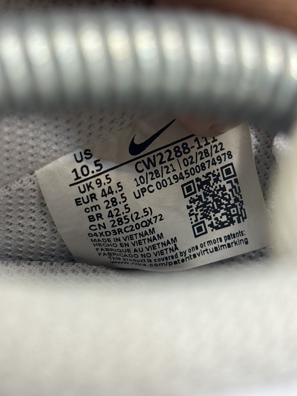 Nike Nike Air Force 1 low triple white Size US 10.5 / EU 43-44 - 6 Thumbnail