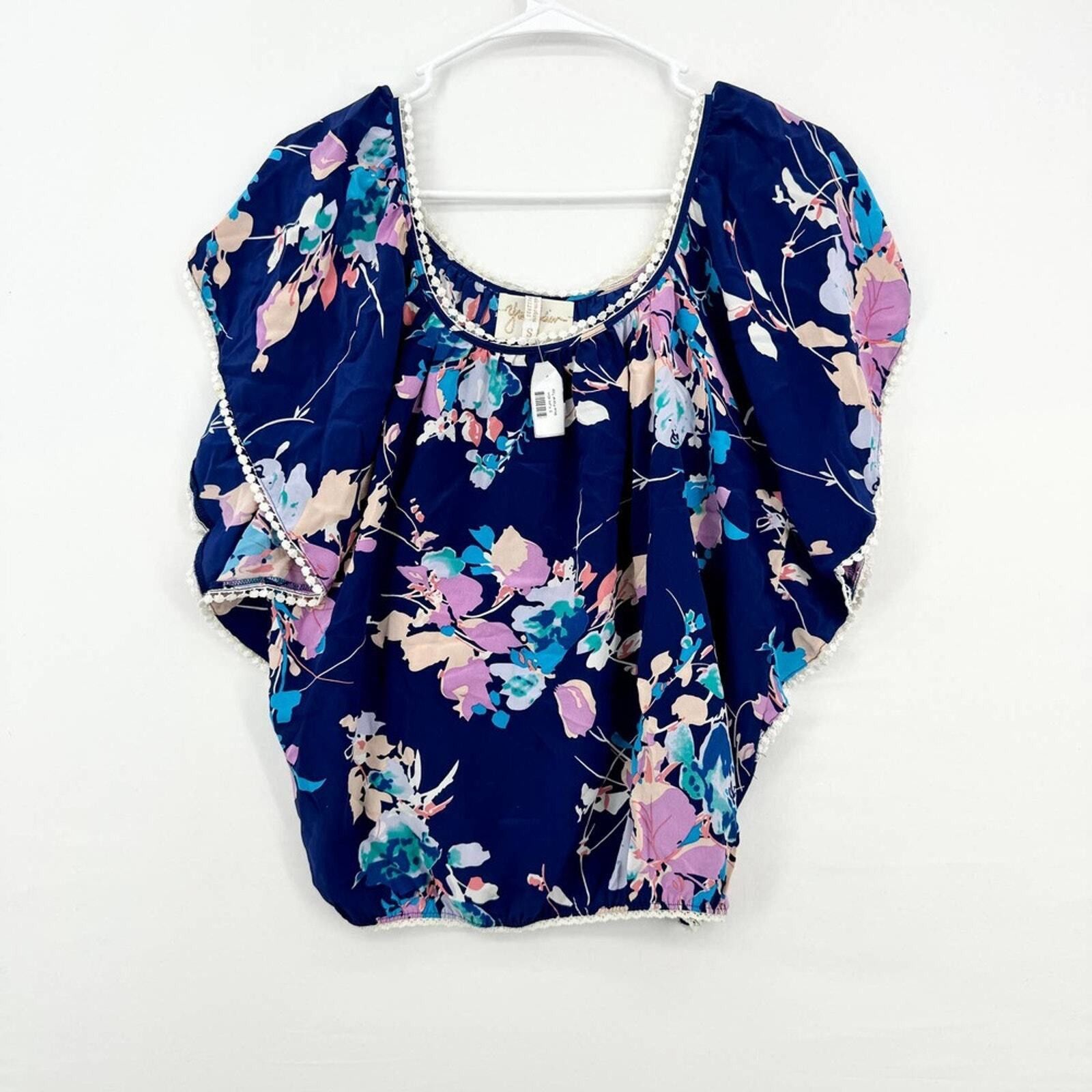 Other Yumi Kim Butterfly Sleeve Banded Hem Floral Blouse Sz Small Size S / US 4 / IT 40 - 1 Thumbnail