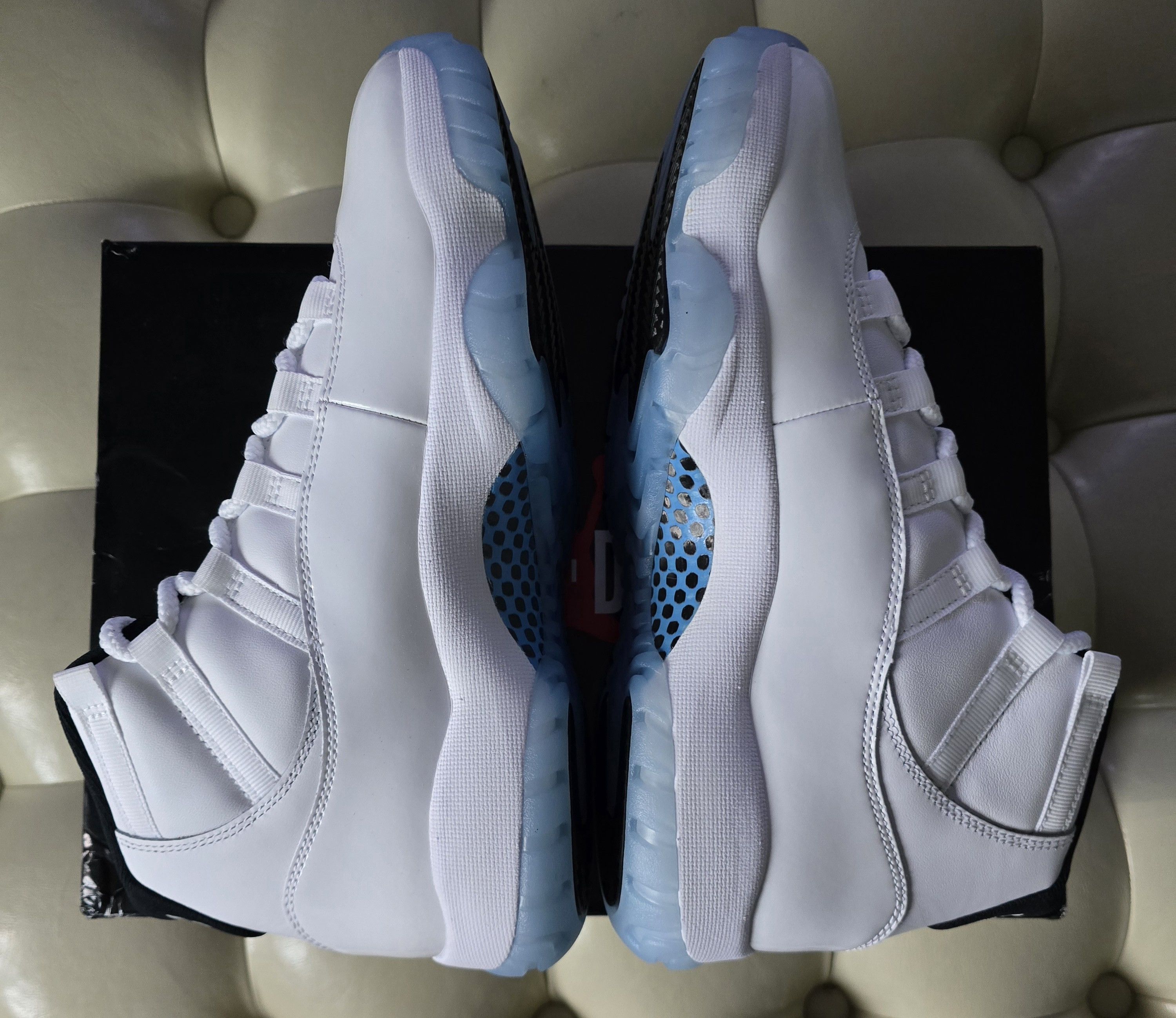 Jordan Brand Jordan 11 Legend Blue Size US 8 / EU 41 - 2 Thumbnail