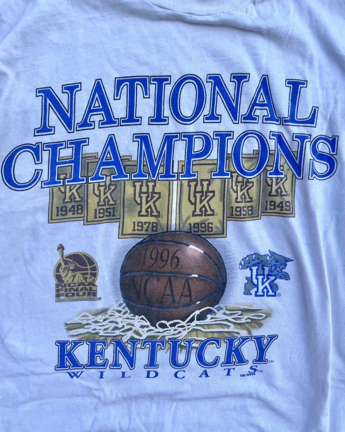 Vintage 1996 Final Four Kentucky Wildcats Championship Tee Size US XL / EU 56 / 4 - 2 Thumbnail