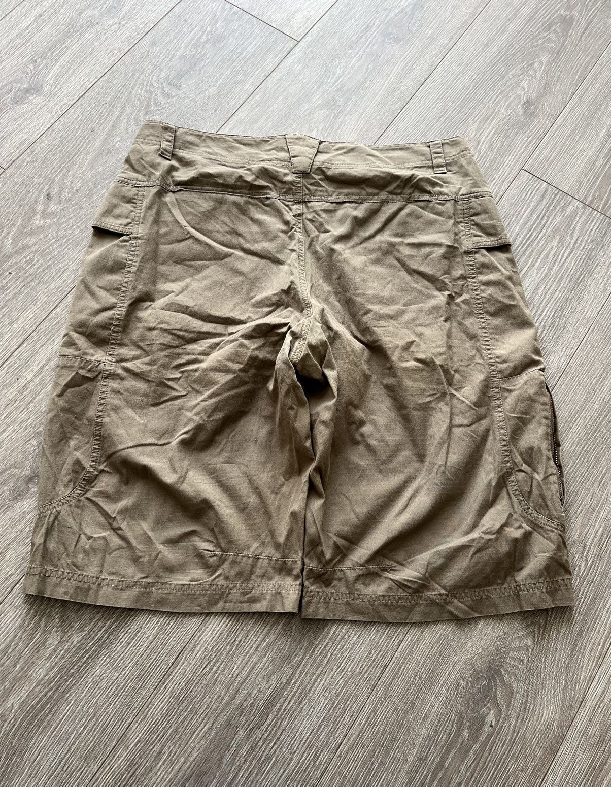 Nike Vintage Nike Cargo Shorts Y2K Size US 36 / EU 52 - 10 Thumbnail