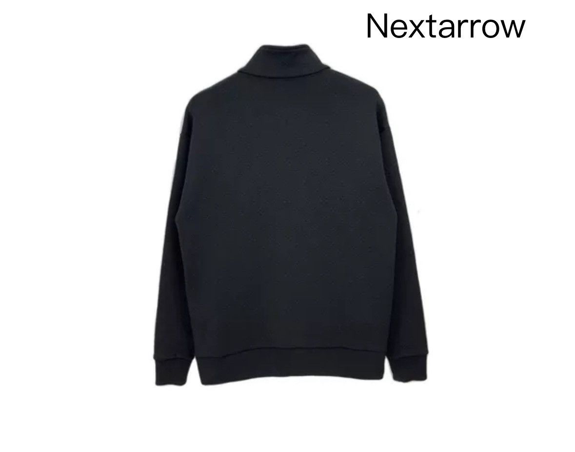 Louis Vuitton Louis Vuitton Black classic logo zipper long sleeved jacket Size US M / EU 48-50 / 2 - 2 Thumbnail