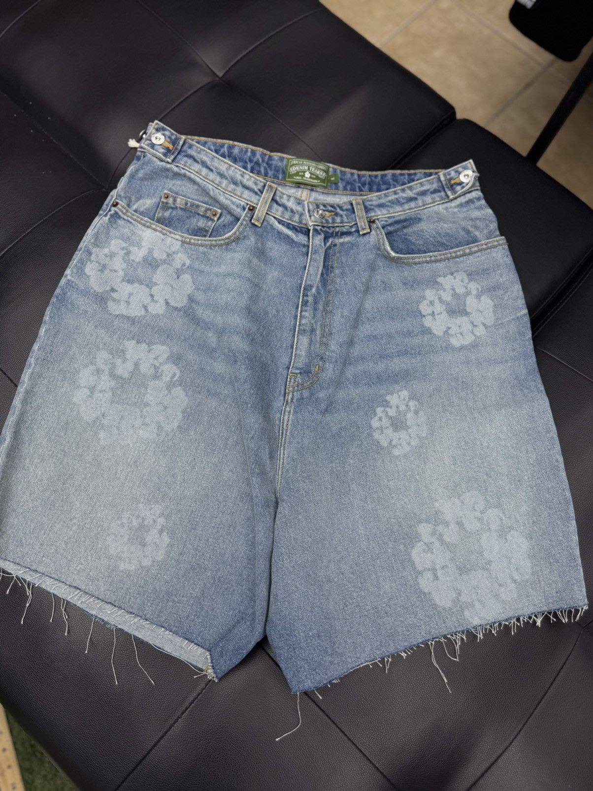 DENIM TEARS Denim Tears Cotton Wreath 2025 Shorts Size XXL