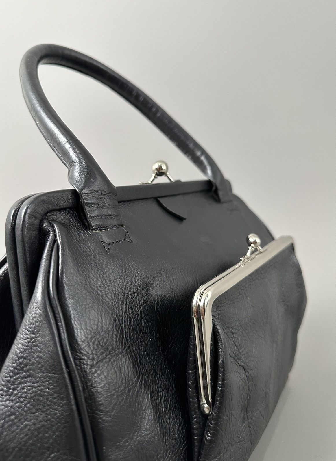 Yohji Yamamoto Y’s - Yohji Yamamoto Double Claps - Top Handle Leather Bag Size ONE SIZE - 9 Thumbnail