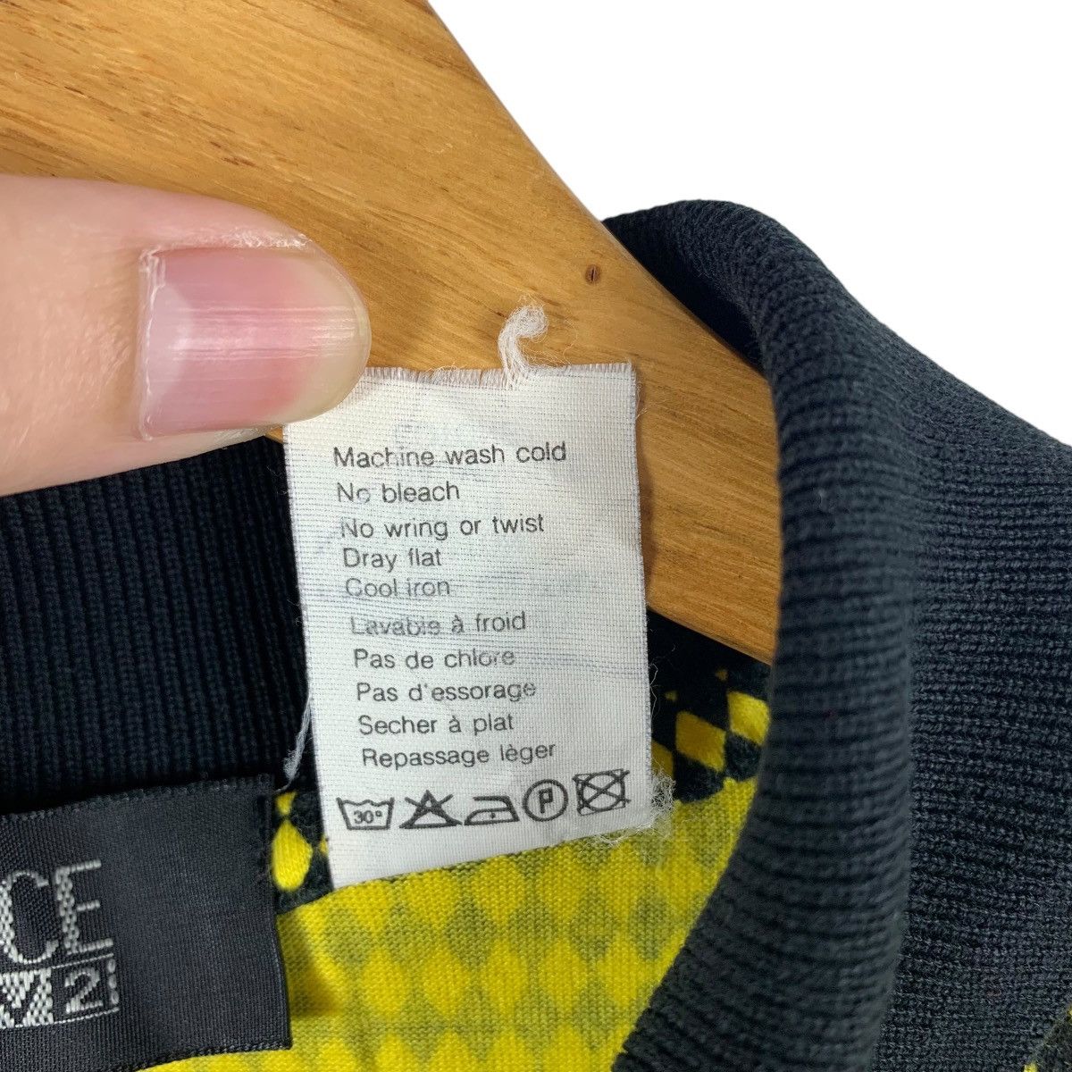 Designer × Versace Vintage VERSACE CLASSIC V2 polo tee Size US L / EU 52-54 / 3 - 11 Thumbnail