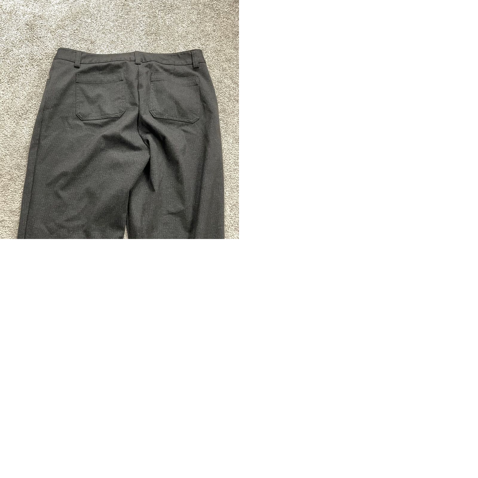 Andrew Marc Andrew Marc Pants Size 8 32x29 Black Solid Polyester Blend Stretch Womens Size 30" / US 8 / IT 44 - 9 Thumbnail