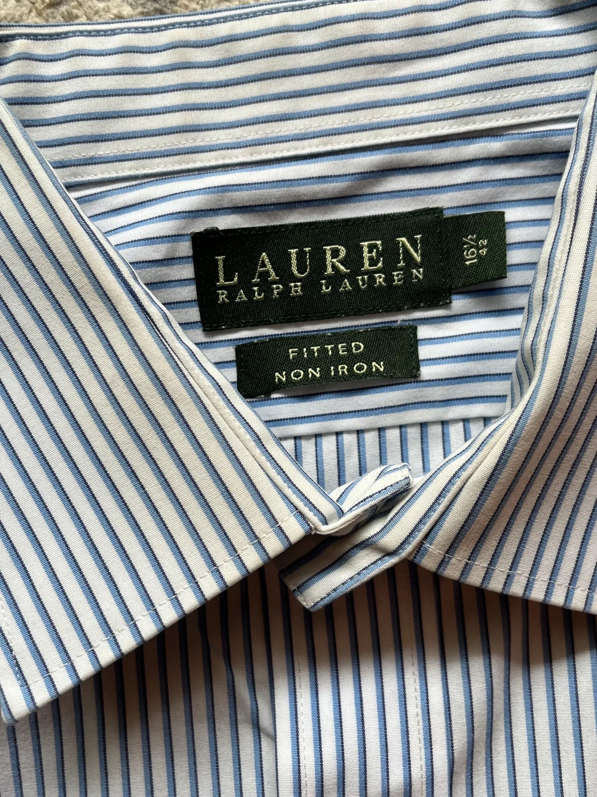 Polo Ralph Lauren Lauren Ralph Lauren Sz 16 1/2 L Shirt Fitted Made in Vietnam Size US L / EU 52-54 / 3 - 5 Thumbnail