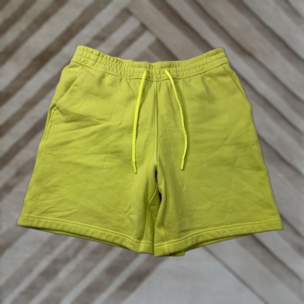 Lululemon Lululemon Loungeful Shorts High-Rise 6" Electric Lemon Fleece Athleisure Size 10 Women Yellow 6 In Inseam Athletic Women's Shorts Size 32" / US 10 / IT 46 - 1 Thumbnail