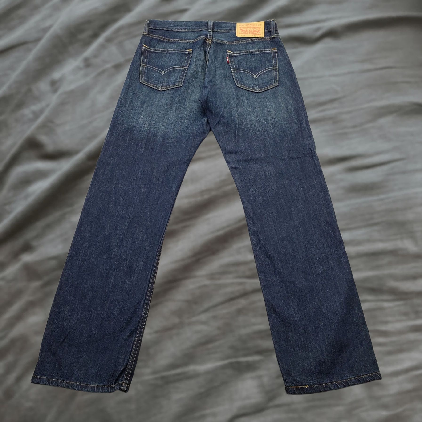 Levi's Levi's 514 Jeans Women 30x30 Blue Denim Dark Wash Red Tab Straight Leg Size 30" / US 8 / IT 44 - 1 Thumbnail