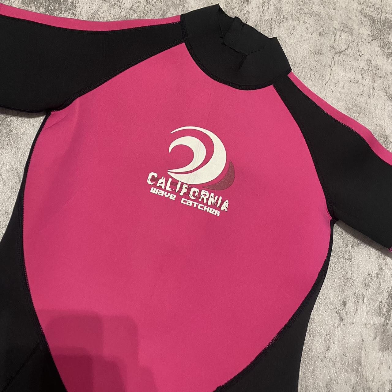 Other Pink and black short sleeve wetsuit #surfinspired Size US M / EU 48-50 / 2 - 3 Thumbnail