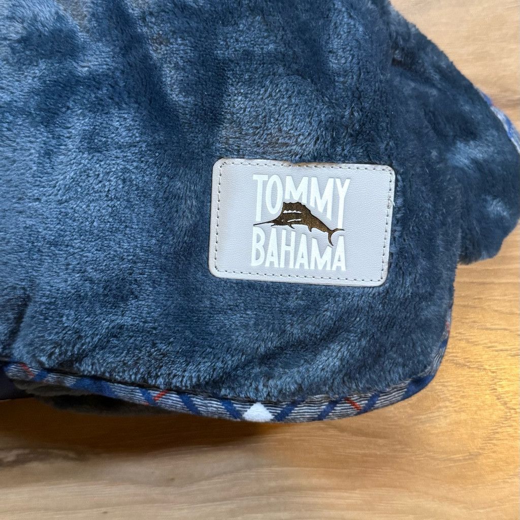 Tommy Bahama Tommy Bahama Throw Blanket Navy Plush 50x60 NWT Size ONE SIZE - 5 Thumbnail