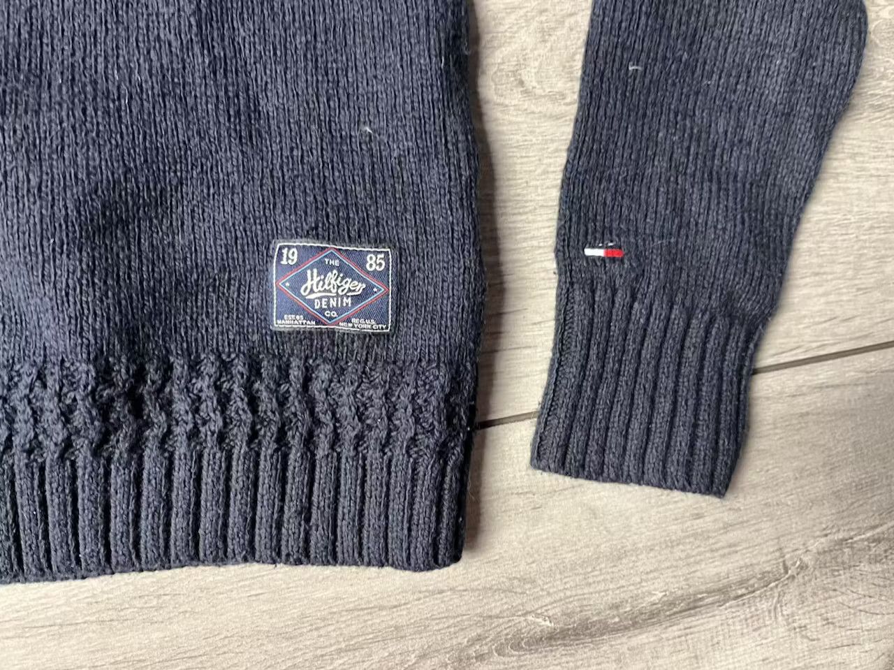 Tommy Hilfiger Tommy Hilfiger sweater wool big logo size Small Size US S / EU 44-46 / 1 - 4 Thumbnail