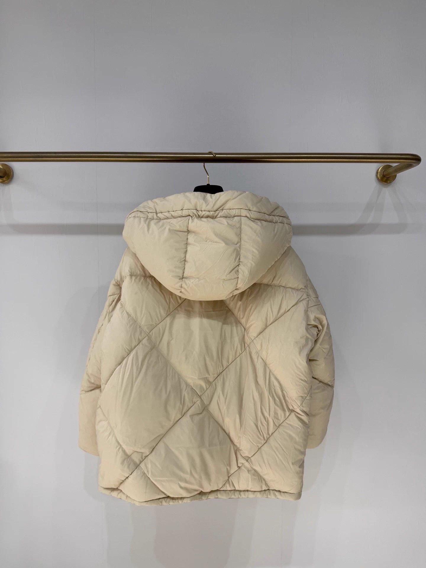 Loro Piana Loro Piana 2T Holiday White Down Puffer 99N XS O Size XS / US 0-2 / IT 36-38 - 8 Thumbnail