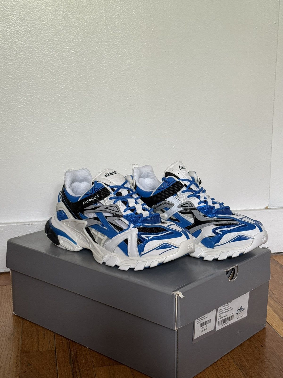 Balenciaga track 2 NO ORIGINAL BOX Balenciaga Track: 2026 Legit Check Guide (All Editions  main image 3