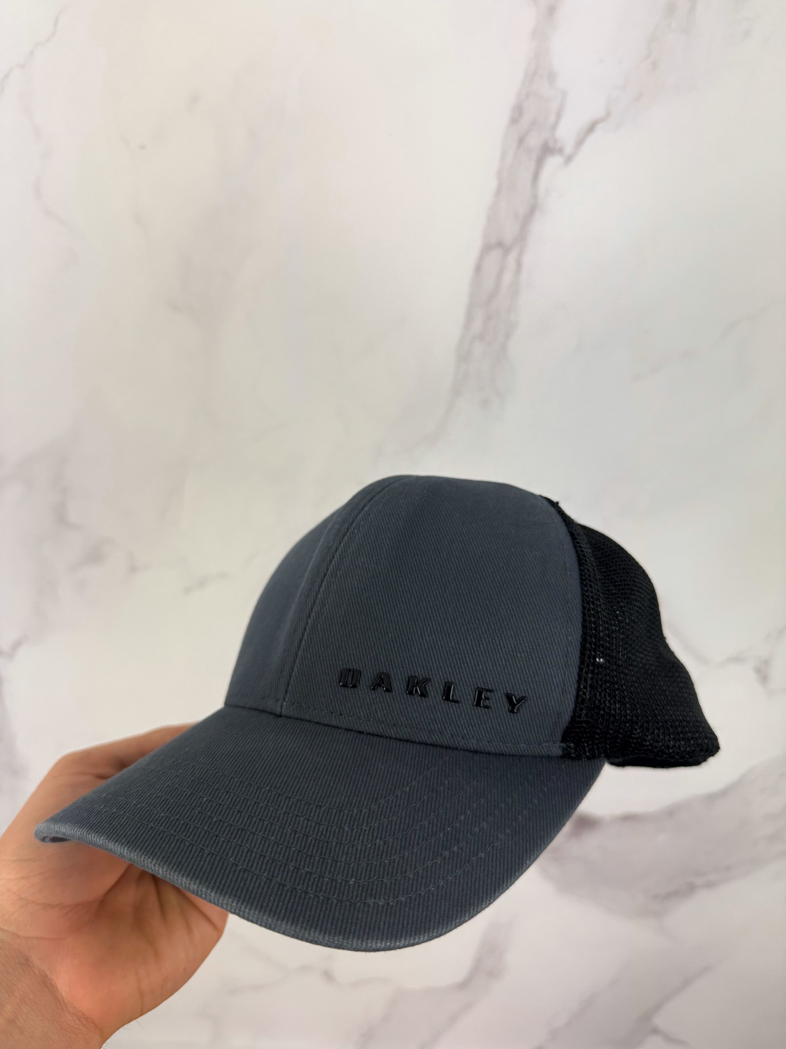 Oakley Oakley Tracker Cap Logo Hat Adjustable Fit OS Size ONE SIZE - 2 Thumbnail