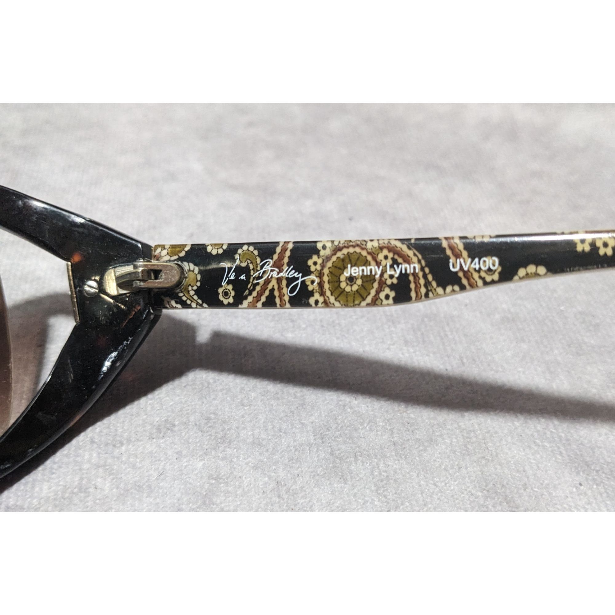 Vera Bradley Vera Bradley Jenn Lynn Caffe Latte Paisley Sunglasses Size ONE SIZE - 7 Thumbnail