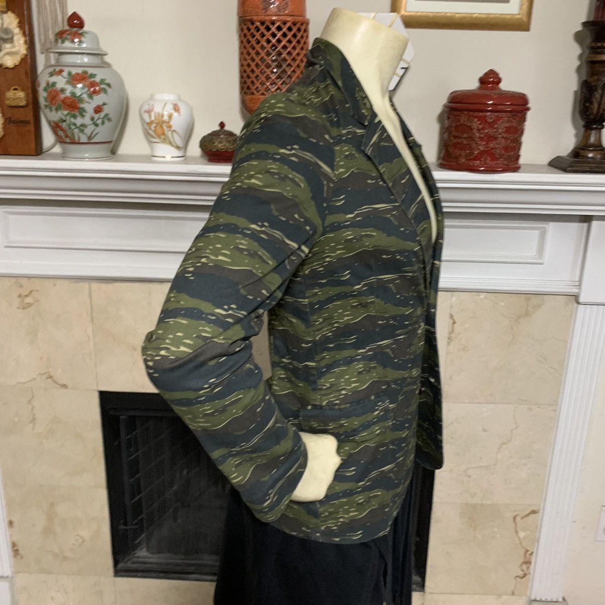 Koto Tiger Camo Slimfit 2 Button blazer NWOT Size 36S - 5 Thumbnail