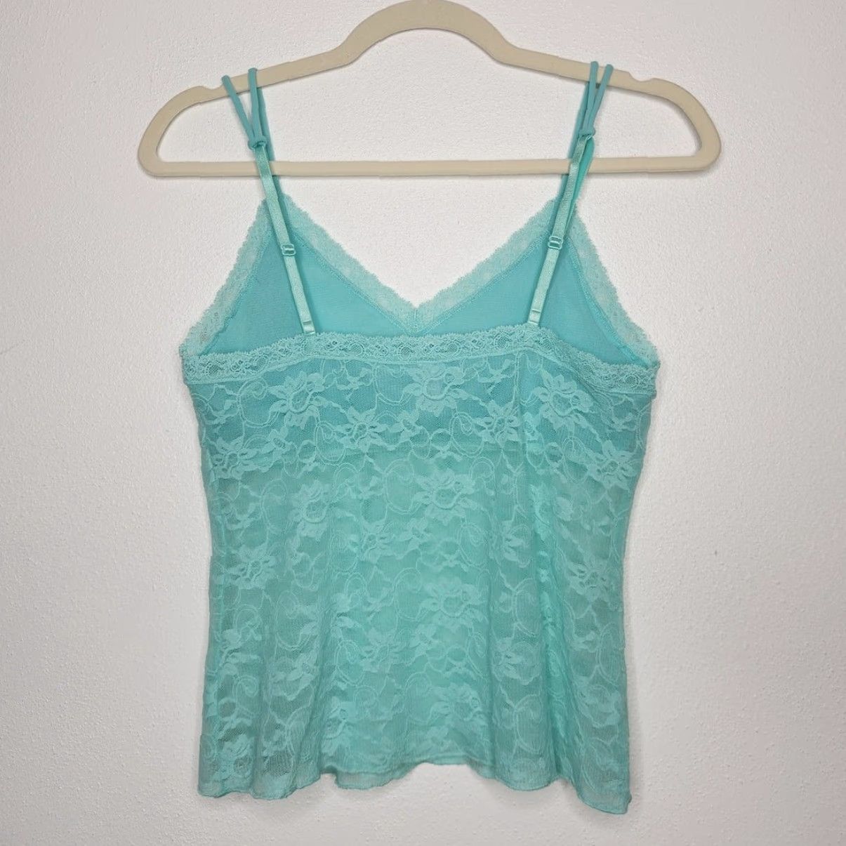 Victoria's Secret VINTAGE Victoria's Secret Blue Floral Flower Rose Lace Cami Tank Top Sheer Tank Adult M Women Blue Size M / US 6-8 / IT 42-44 - 5 Thumbnail