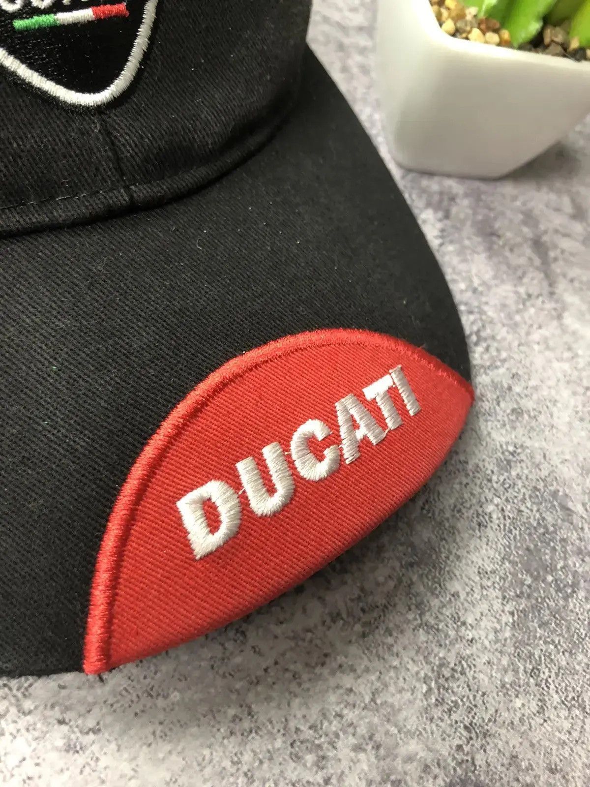 Ducati DUCATI Vintage Streetwear Racing Moto Cap Hat Big Logo Hype Size ONE SIZE - 2 Thumbnail