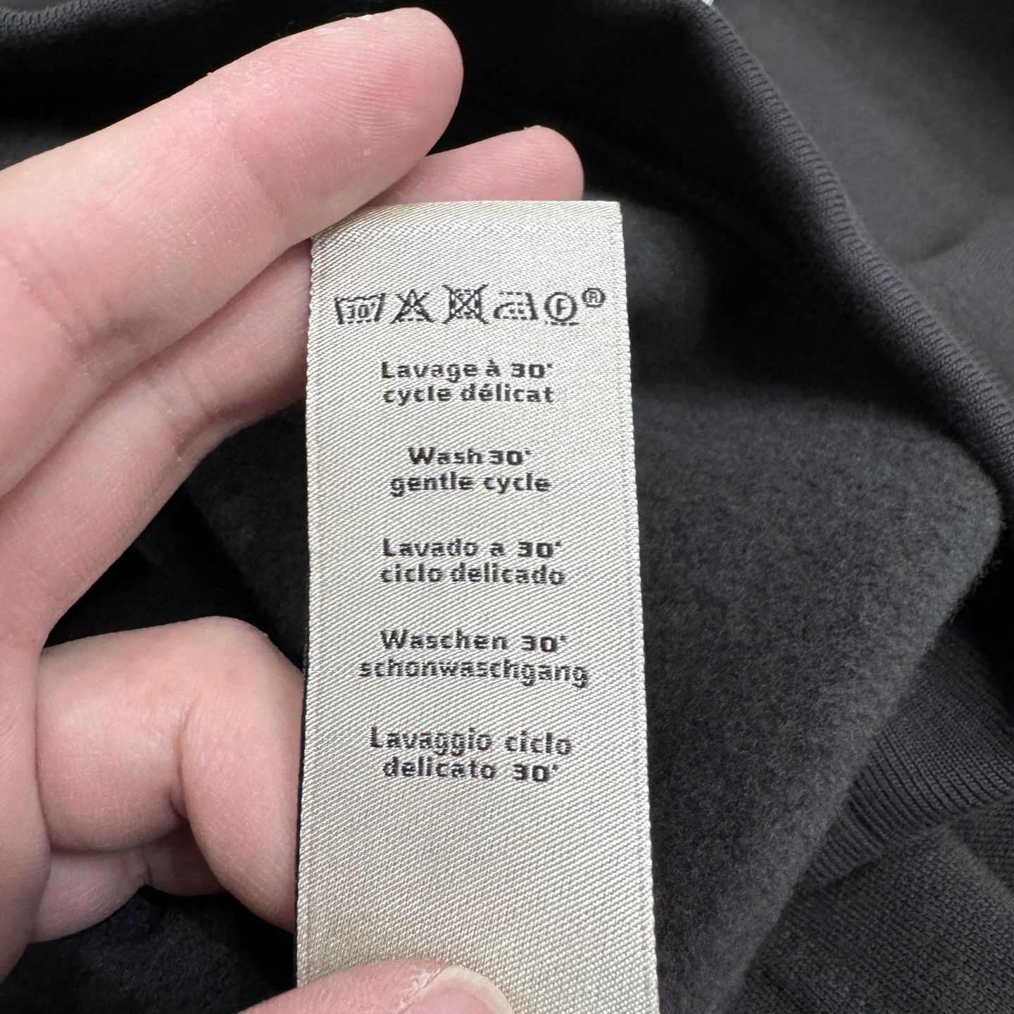 Hermes Hermes H-stripe sweatshirt XXL 99% new tags stain Size US XXL / EU 58 / 5 - 5 Thumbnail