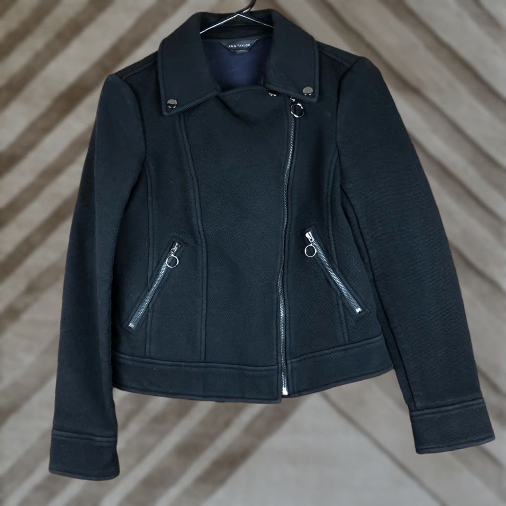 Ann Taylor Ann Taylor LOFT Womens Jacket Black Dark Academia Momcore Bikercore Size 2 Size XS / US 0-2 / IT 36-38 - 1 Thumbnail
