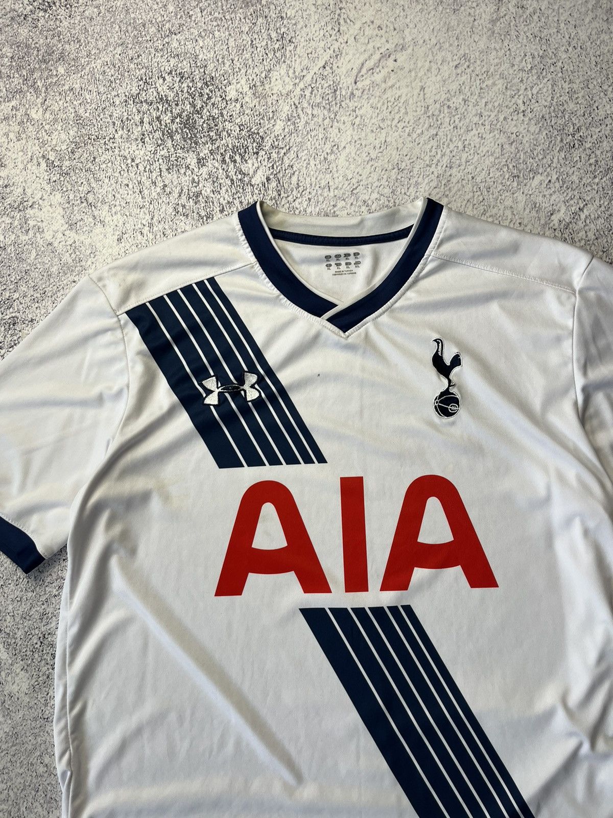 Vintage Mens Under Armour Tottenham Hotspur football shirt (Butleg) Size US XL / EU 56 / 4 - 6 Thumbnail
