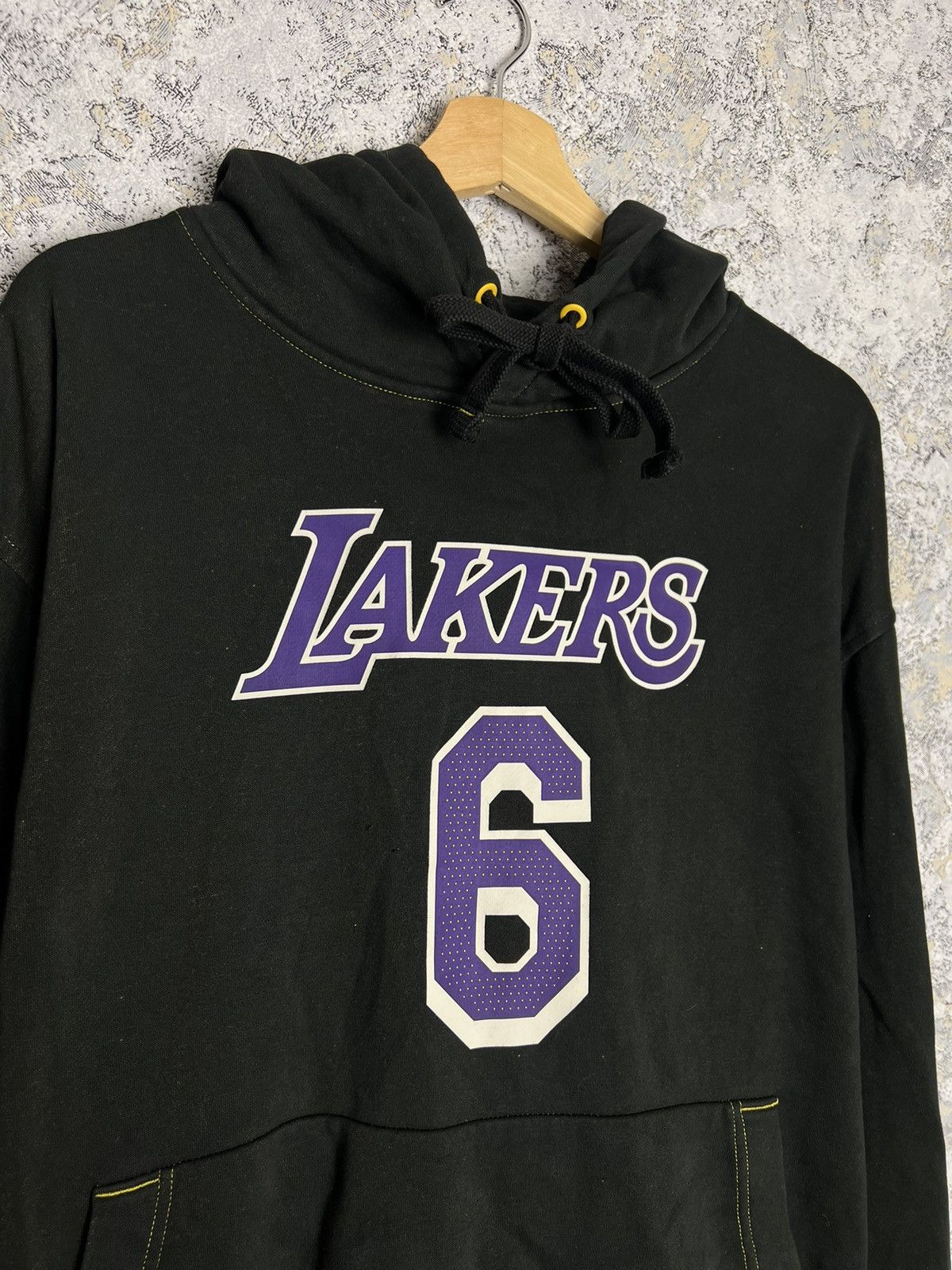 NBA Nike x NBA Lakers James 6 Big Logo Basketball Hoodie Size US XL / EU 56 / 4 - 3 Thumbnail