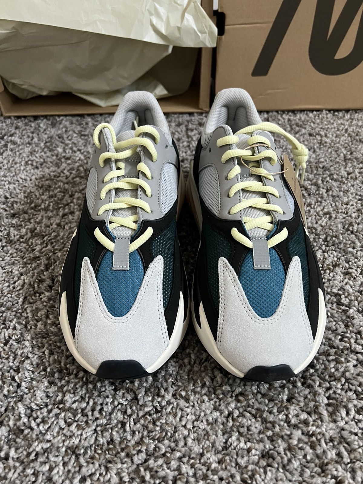 Yeezy Yeezy Waverunner Brand New Size US 9.5 / EU 42-43 - 2 Thumbnail