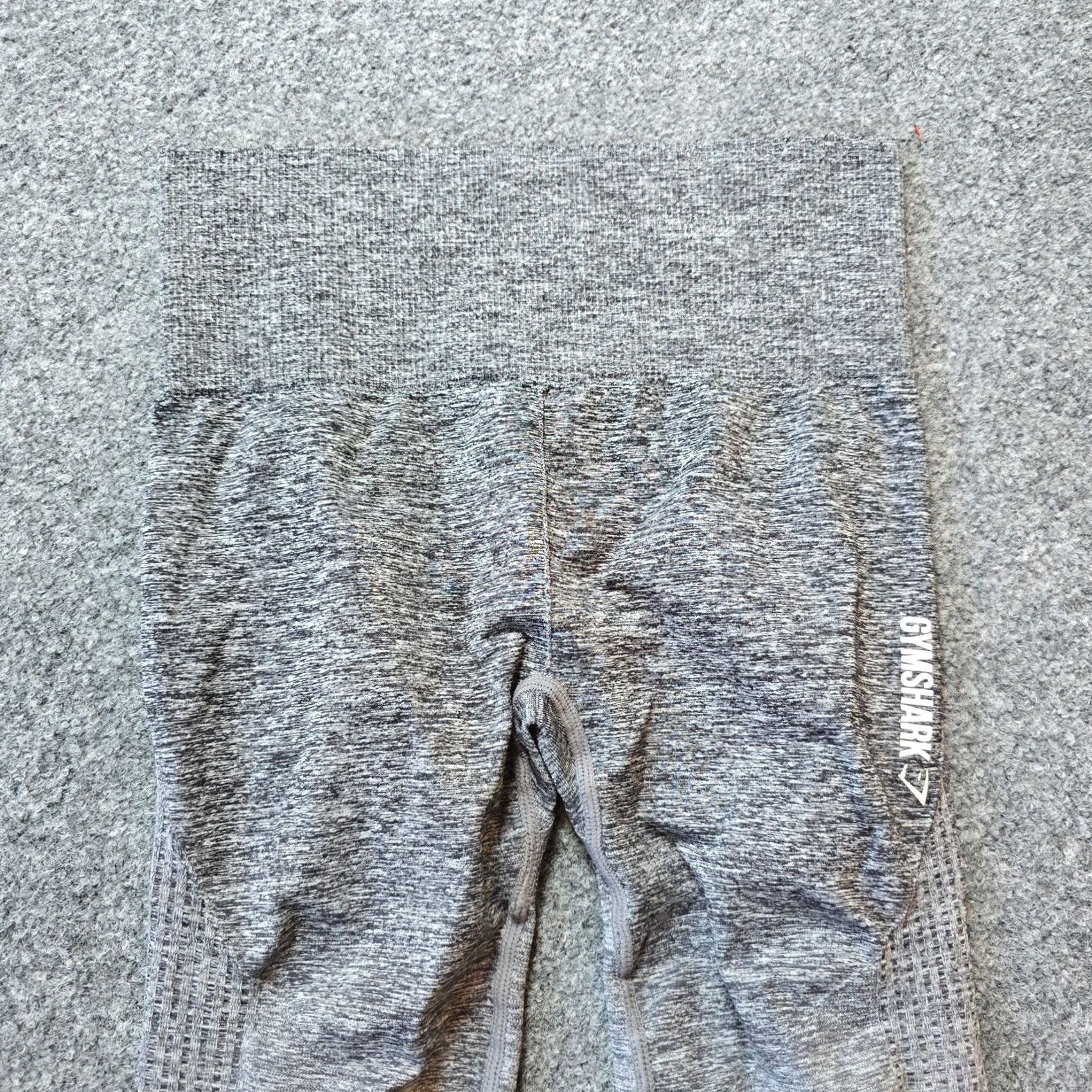 Gymshark Gymshark Womens Small Gray Seamless Leggings Stretch Cropped Athleisure Pants Size 28" / US 6 / IT 42 - 2 Thumbnail