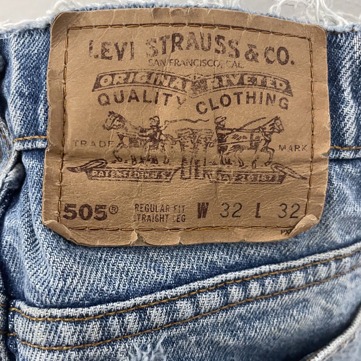 Levi's Vintage Levis 505 Distressed Denim Jeans Size US 31 - 7 Thumbnail