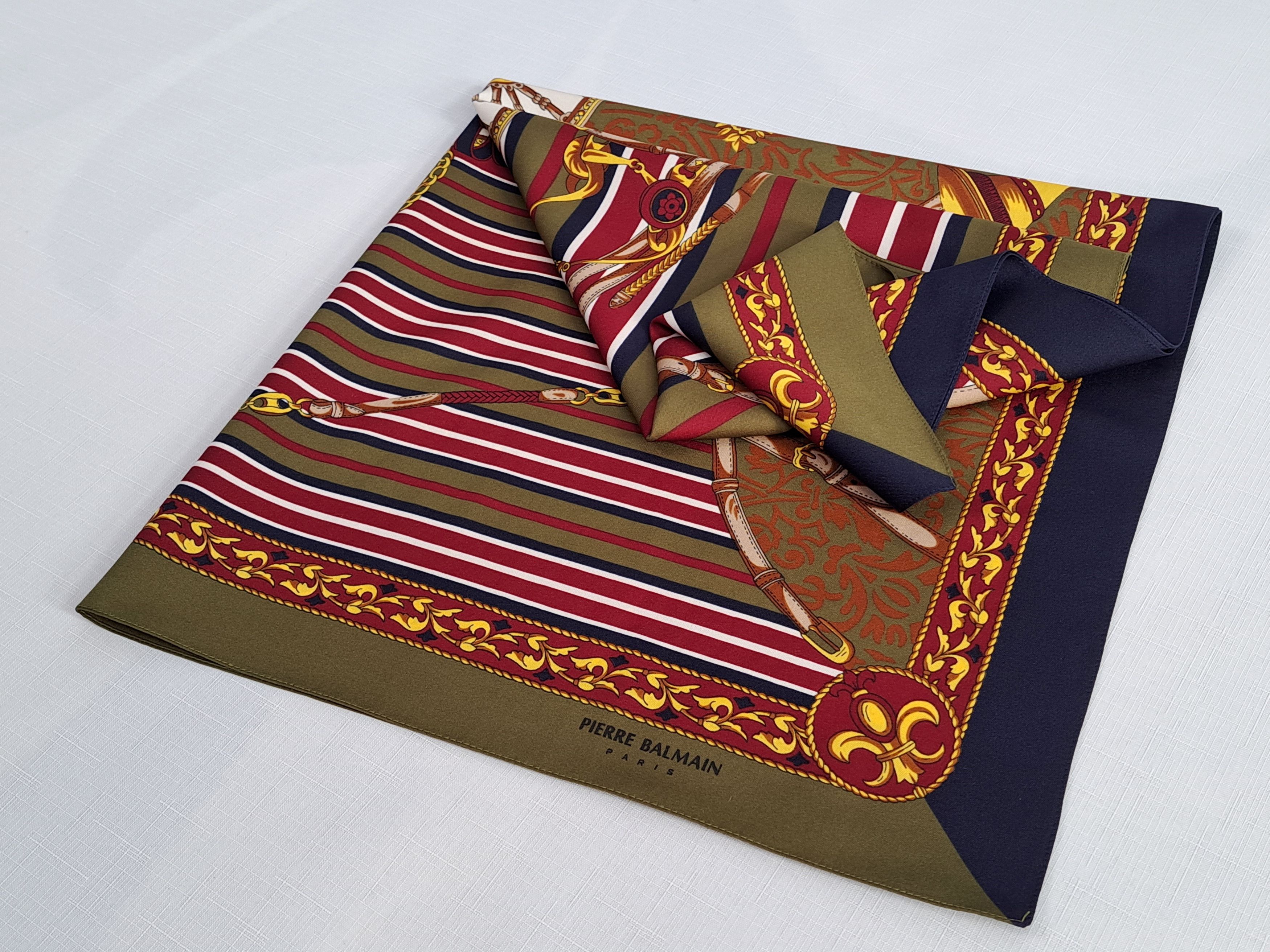 Pierre Balmain Pierre Balmain hunting motif square scarf. Size ONE SIZE - 2 Thumbnail