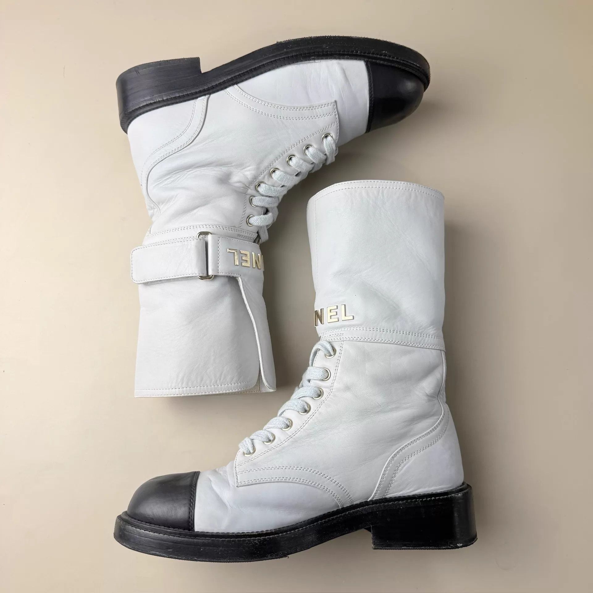Chanel CHANEL black gray gold lettering mid-calf boots EU37 mint Size US 6.5 / IT 36.5 - 5 Thumbnail